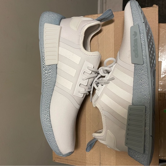 Brand New Adidas NMD GY1118 - Picture 3 of 4